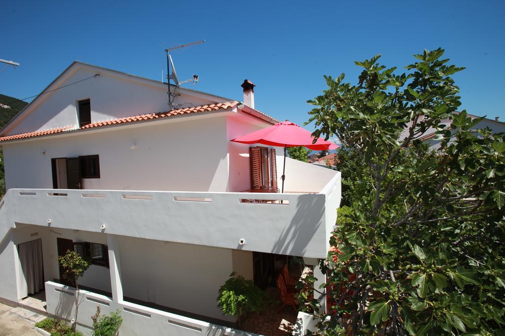 Apartments Reljic With Terrace Baska  Exterior photo