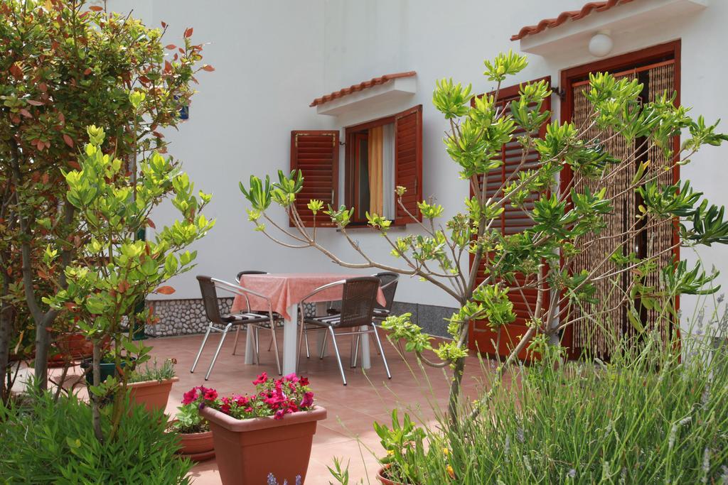 Apartments Reljic With Terrace Baska  Exterior photo