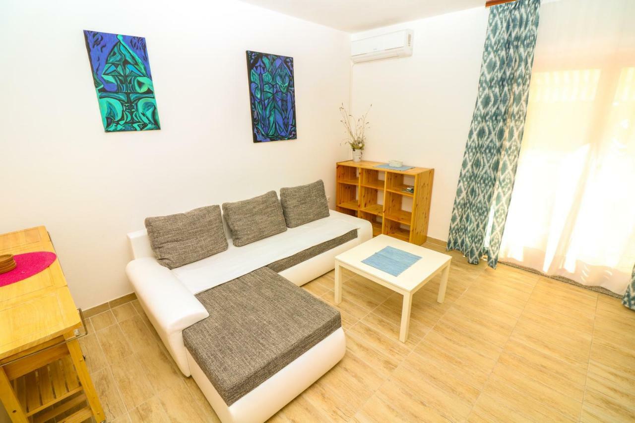 Apartments Reljic With Terrace Baska  Exterior photo