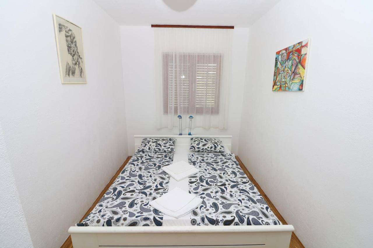 Apartments Reljic With Terrace Baska  Exterior photo